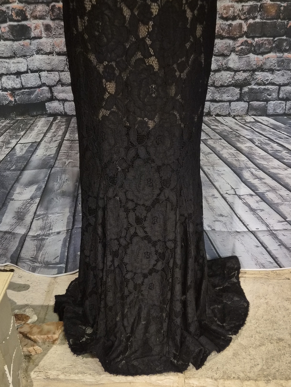 Betsy & Adam Sz 12 Black Lace V-Neck Formal - Picture 5 of 11
